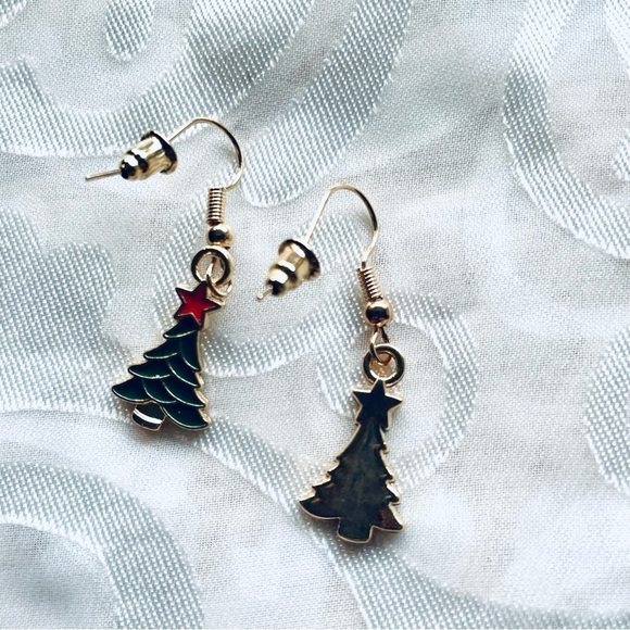 NWT Lot of 2 Festive Christmas Tree Drop Earrings, Holiday Season - Picture 13 of 14